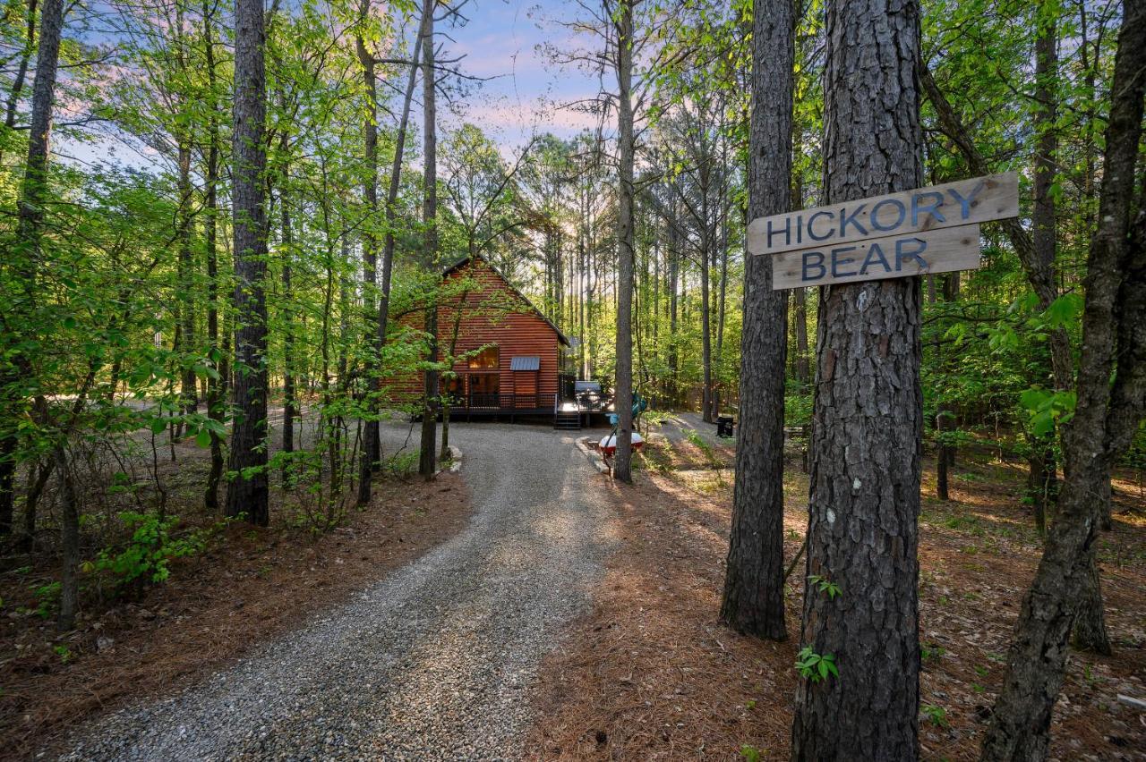 Hickory Bear - Cabin Surrounded By Pines, Sleeps 10, Hot Tub, Fire Pit, Arcade, Foosball Table & Deck Slide Villa Broken Bow Exterior photo