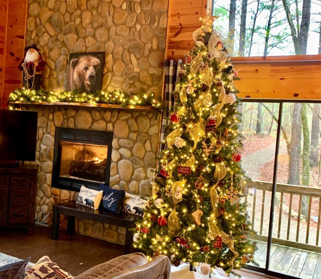 Hickory Bear - Cabin Surrounded By Pines, Sleeps 10, Hot Tub, Fire Pit, Arcade, Foosball Table & Deck Slide Broken Bow Exterior photo
